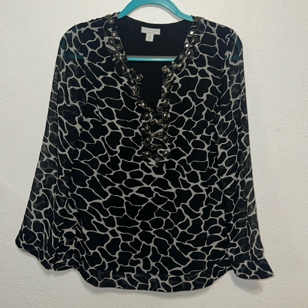 Charter Club Petite Giraffe Print Embellished V-Neck‎ Blouse Black White 12P